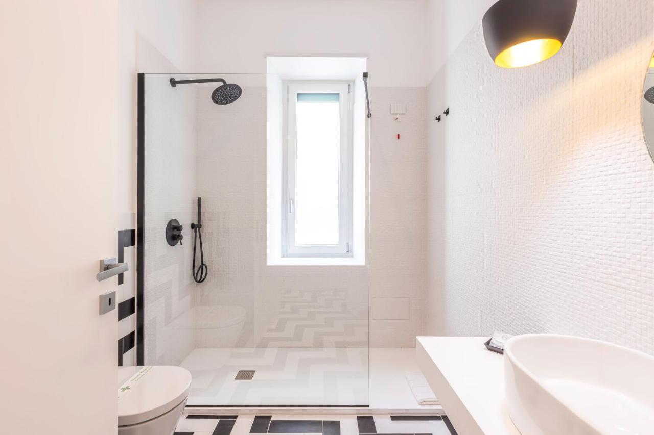 Metropolitan Rooms Cagliari Ngoại thất bức ảnh