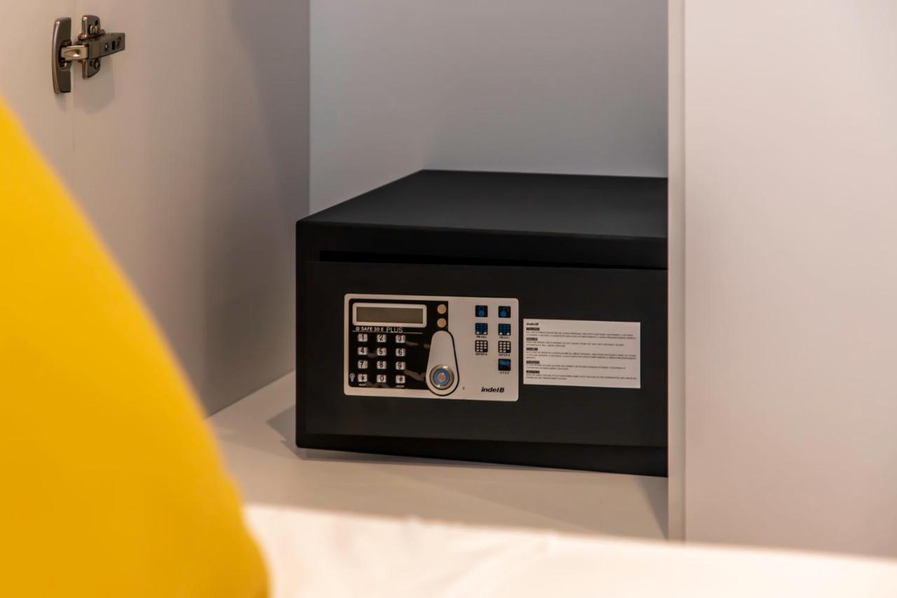 Metropolitan Rooms Cagliari Ngoại thất bức ảnh